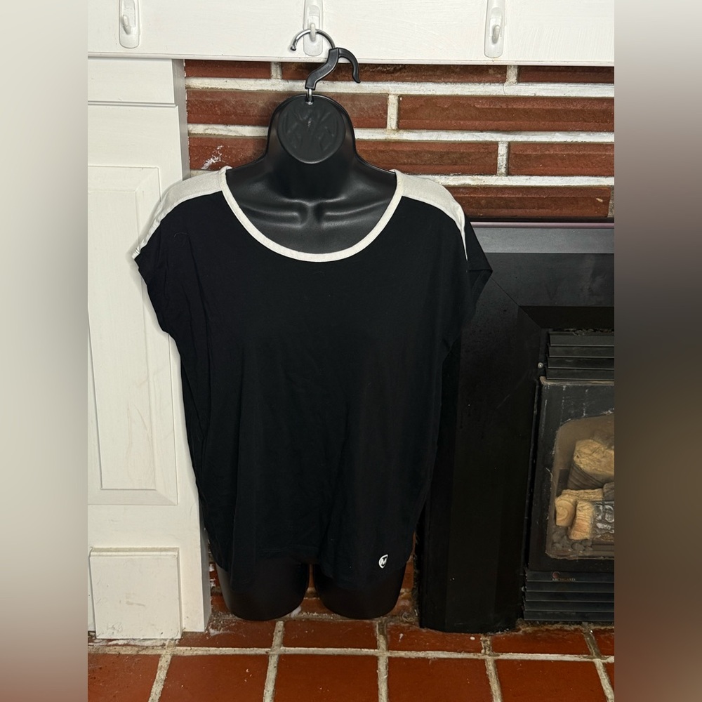 Michael Kors size S Black and White Short Sleeve Tee